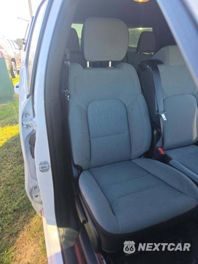 2022 Ram 1500 Big Horn Crew Cab Medium Bed - zdjęcie 18 z 32 - miniatura