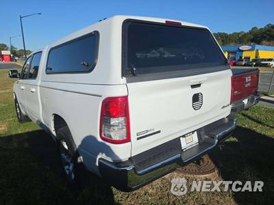 2022 Ram 1500 Big Horn Crew Cab Medium Bed - zdjęcie 2 z 32 - miniatura