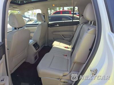 2018 Volkswagen Atlas V6 SEL - zdjęcie 10 z 27 - miniatura
