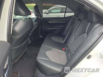 2022 Toyota Camry SE - zdjęcie 10 z 23 - miniatura