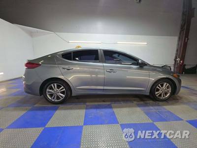 2017 Hyundai Elantra SE Sedan - zdjęcie 4 z 29 - miniatura