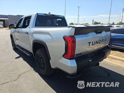 2026 Toyota Tundra SR5 Crew Cab Short Bed - zdjęcie 2 z 20 - miniatura