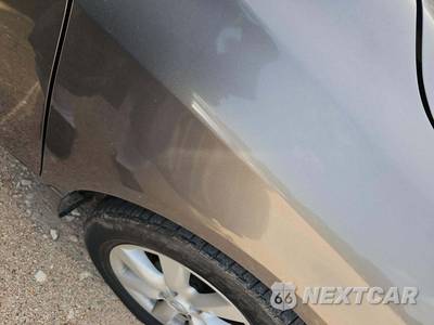 2014 Nissan Versa SV - zdjęcie 29 z 31 - miniatura