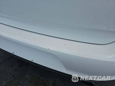 2017 Volkswagen Golf GTI S Hatchback - zdjęcie 24 z 27 - miniatura