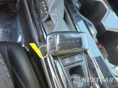 2025 Toyota Camry XSE - zdjęcie 8 z 24 - miniatura