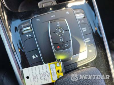 2021 Mercedes-Benz GLB 250 4MATIC - zdjęcie 8 z 26 - miniatura