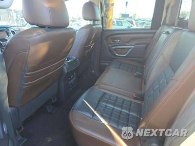2018 Nissan TITAN Platinum Reserve Crew Cab Short Bed - zdjęcie 13 z 27 - miniatura