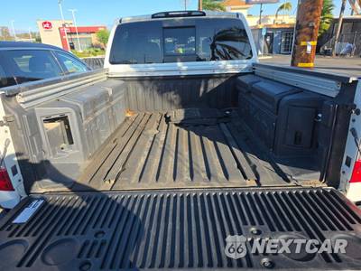 2018 Nissan TITAN Platinum Reserve Crew Cab Short Bed - zdjęcie 14 z 27 - miniatura