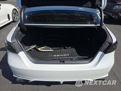 2018 Toyota Camry XSE - zdjęcie 14 z 28 - miniatura