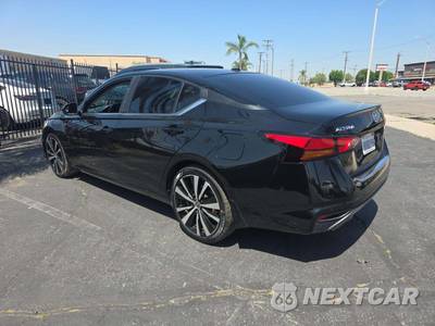 2021 Nissan Altima SR - zdjęcie 2 z 31 - miniatura