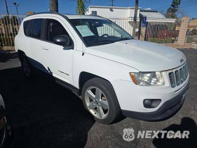 2013 Jeep Compass Limited - zdjęcie 4 z 28 - miniatura