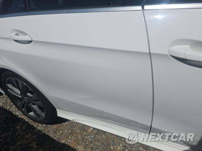 2014 Mercedes-Benz E 350 Sedan - zdjęcie 28 z 30 - miniatura