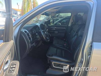 2022 Ram 1500 Laramie Crew Cab Short Bed - zdjęcie 6 z 24 - miniatura