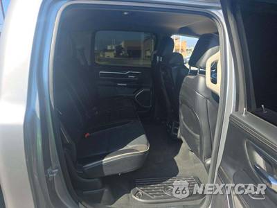 2022 Ram 1500 Laramie Crew Cab Short Bed - zdjęcie 16 z 24 - miniatura