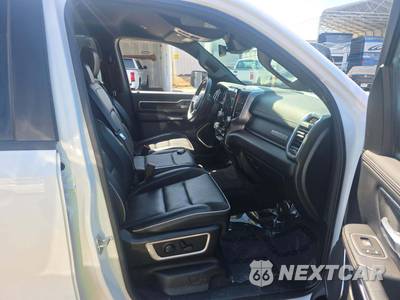 2024 Ram 1500 Laramie Crew Cab Short Bed - zdjęcie 18 z 24 - miniatura