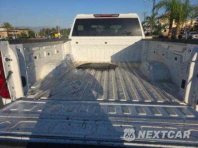 2024 Chevrolet Silverado 2500HD LT Crew Cab Medium Bed 1LT - zdjęcie 24 z 28 - miniatura