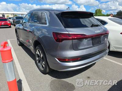 2021 Audi e-tron Premium Plus - zdjęcie 2 z 22 - miniatura