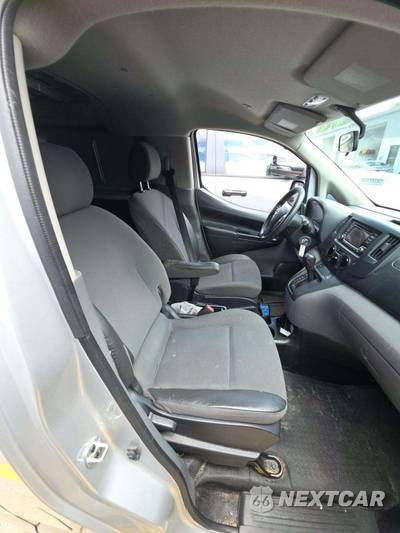 2017 Nissan NV200 Compact Cargo SV 115.2" WB - zdjęcie 18 z 27 - miniatura