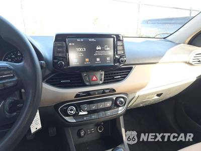 2018 Hyundai Elantra GT Hatchback - zdjęcie 10 z 26 - miniatura