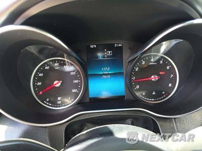 2020 Mercedes-Benz GLC 300 - zdjęcie 9 z 21 - miniatura