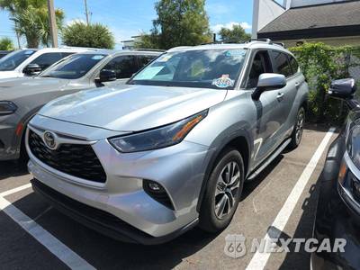 2023 Toyota Highlander XLE - zdjęcie 1 z 23 - miniatura
