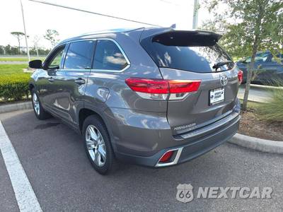 2017 Toyota Highlander Limited - zdjęcie 2 z 22 - miniatura