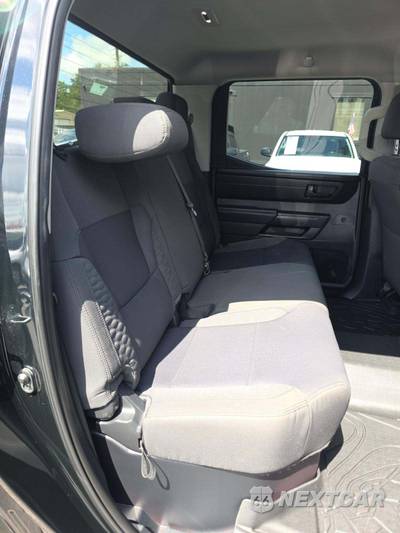 2023 Toyota Tundra SR Crew Cab Short Bed - zdjęcie 16 z 21 - miniatura