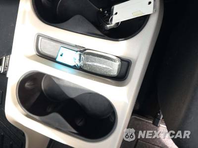 2017 Chrysler Pacifica LX 121.6" WB - zdjęcie 8 z 25 - miniatura