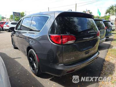 2017 Chrysler Pacifica LX 121.6" WB - zdjęcie 2 z 25 - miniatura