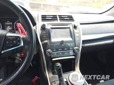 2015 Toyota Camry SE - zdjęcie 10 z 23 - miniatura