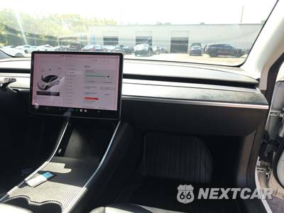 2020 Tesla Model 3 Standard Range Plus - zdjęcie 19 z 21 - miniatura