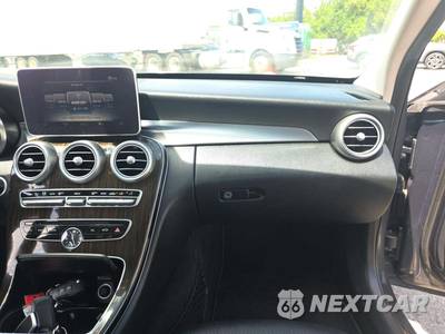 2015 Mercedes-Benz C 300 Sedan - zdjęcie 19 z 24 - miniatura