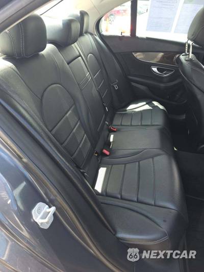 2015 Mercedes-Benz C 300 Sedan - zdjęcie 16 z 24 - miniatura