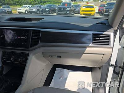 2019 Volkswagen Atlas V6 SE w/Technology - zdjęcie 17 z 25 - miniatura