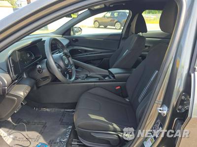 2026 Hyundai Elantra SEL Sport - zdjęcie 3 z 20 - miniatura