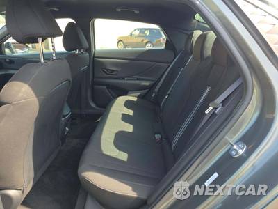 2026 Hyundai Elantra SEL Sport - zdjęcie 10 z 20 - miniatura