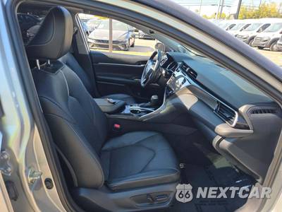 2020 Toyota Camry XSE - zdjęcie 15 z 21 - miniatura