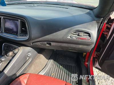 2009 Dodge Challenger SE - zdjęcie 16 z 50 - miniatura