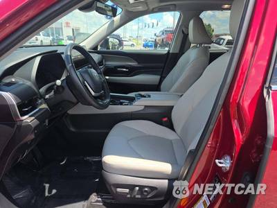 2025 Toyota Grand Highlander XLE - zdjęcie 3 z 22 - miniatura