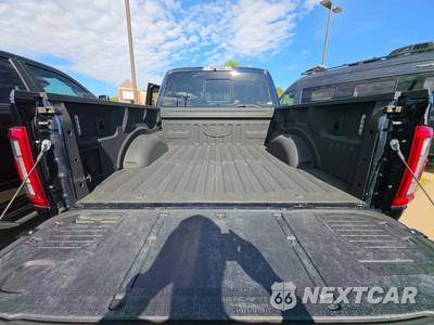 2023 Ford F-150 Raptor Crew Cab Short Bed - zdjęcie 14 z 26 - miniatura