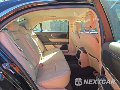 2017 Lincoln Continental Select - zdjęcie 16 z 30 - miniatura