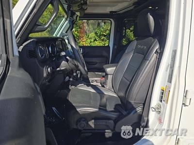 2023 Jeep Wrangler 4xe 4 Door Sahara - zdjęcie 6 z 23 - miniatura