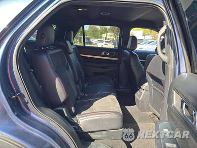 2019 Ford Explorer XLT - zdjęcie 17 z 23 - miniatura
