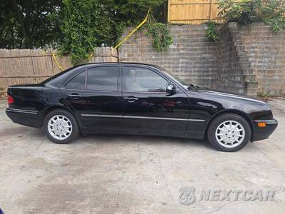 2001 Mercedes-Benz E 320 4MATIC Sedan - zdjęcie 4 z 24 - miniatura