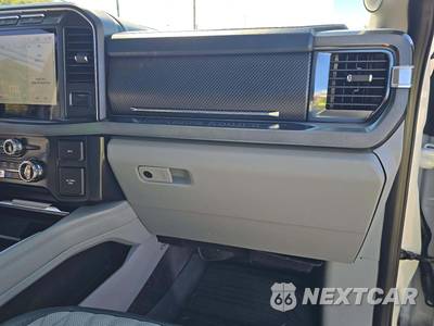 2024 Ford Super Duty F-450 Limited Crew Cab Long Bed DRW - zdjęcie 19 z 22 - miniatura