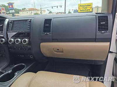 2021 Toyota Sequoia Platinum - zdjęcie 20 z 25 - miniatura