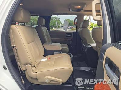 2021 Toyota Sequoia Platinum - zdjęcie 17 z 25 - miniatura