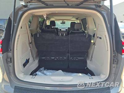 2022 Chrysler Pacifica Limited 121.6" WB - zdjęcie 15 z 26 - miniatura