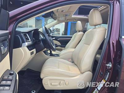 2017 Toyota Highlander Limited - zdjęcie 6 z 28 - miniatura
