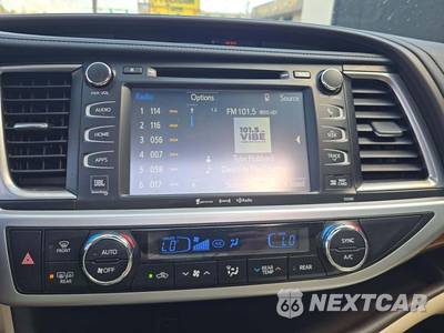 2017 Toyota Highlander Limited - zdjęcie 10 z 28 - miniatura